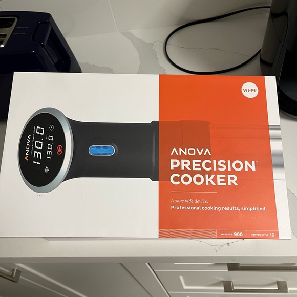 ANOVA Precision cooker - Picture 1 of 7